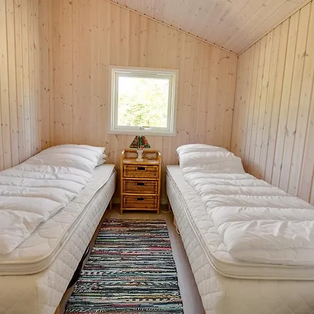 Three-bedroom Holiday In * Hals